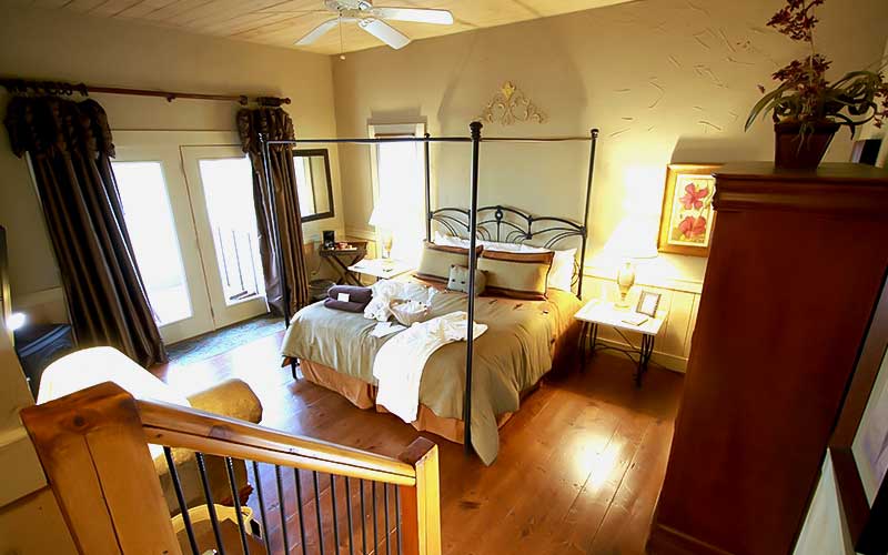 grand gahuti room at the overlook inn in north georgia