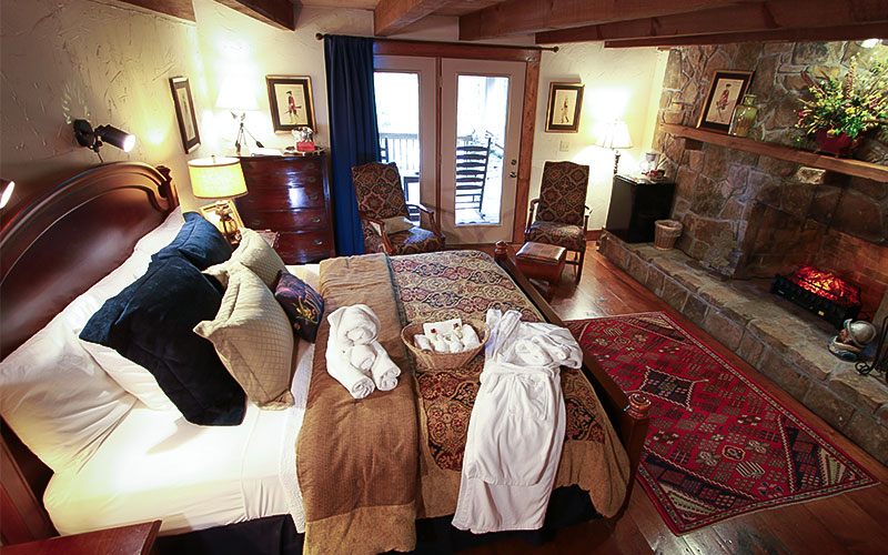 prince madoc room at the overlook inn in north georgia